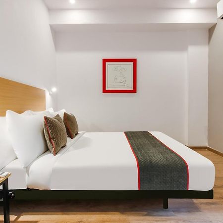 Super Townhouse The Cinco Hotel Near Esi Hospital Haïdarabad Extérieur photo