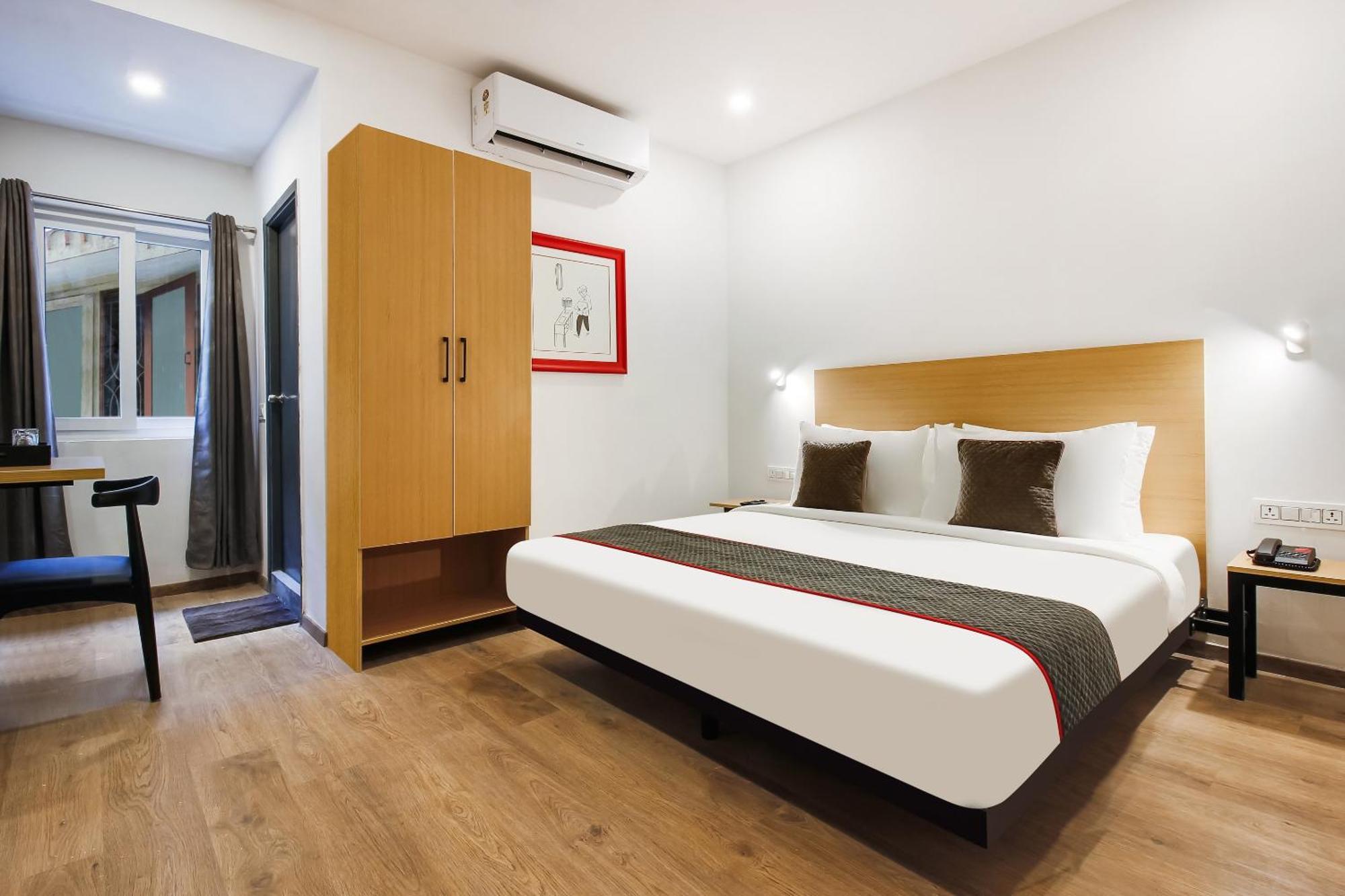 Super Townhouse The Cinco Hotel Near Esi Hospital Haïdarabad Extérieur photo